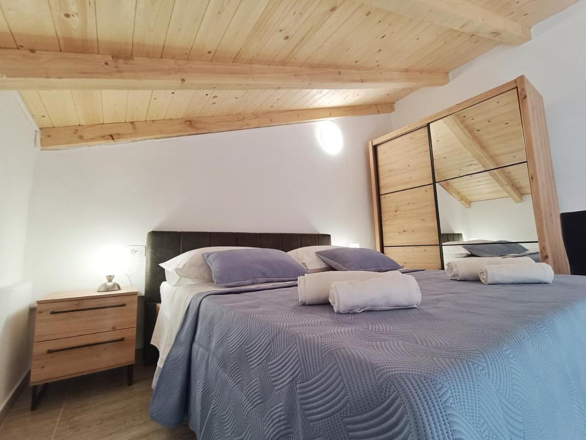 Apartman Gallery Freya Zadar Buitenkant foto